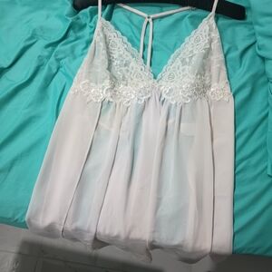 Elegant Pale Pink Lace Chemise